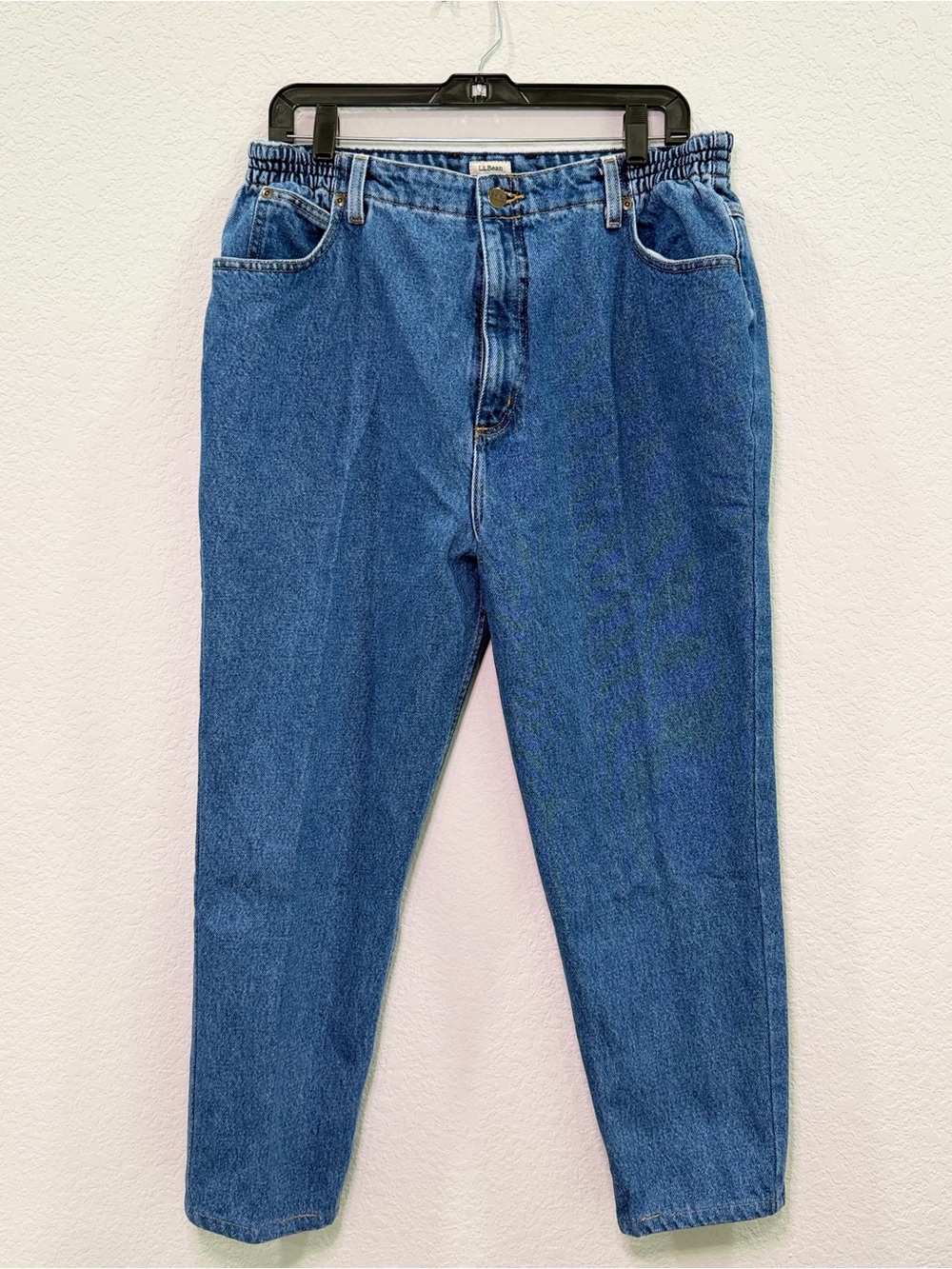 L.L. Bean Relaxed Fit Blue Denim Jeans 18 Petite